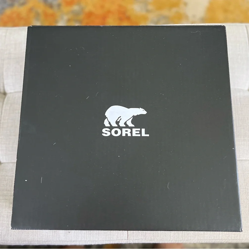 TODAY ONLY!! NWT Sorel Tivoli Lug Sole Boots - Picture 2 of 12